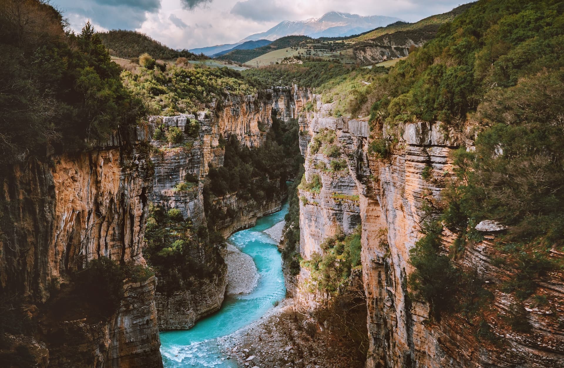 Osum-canyon-Albania