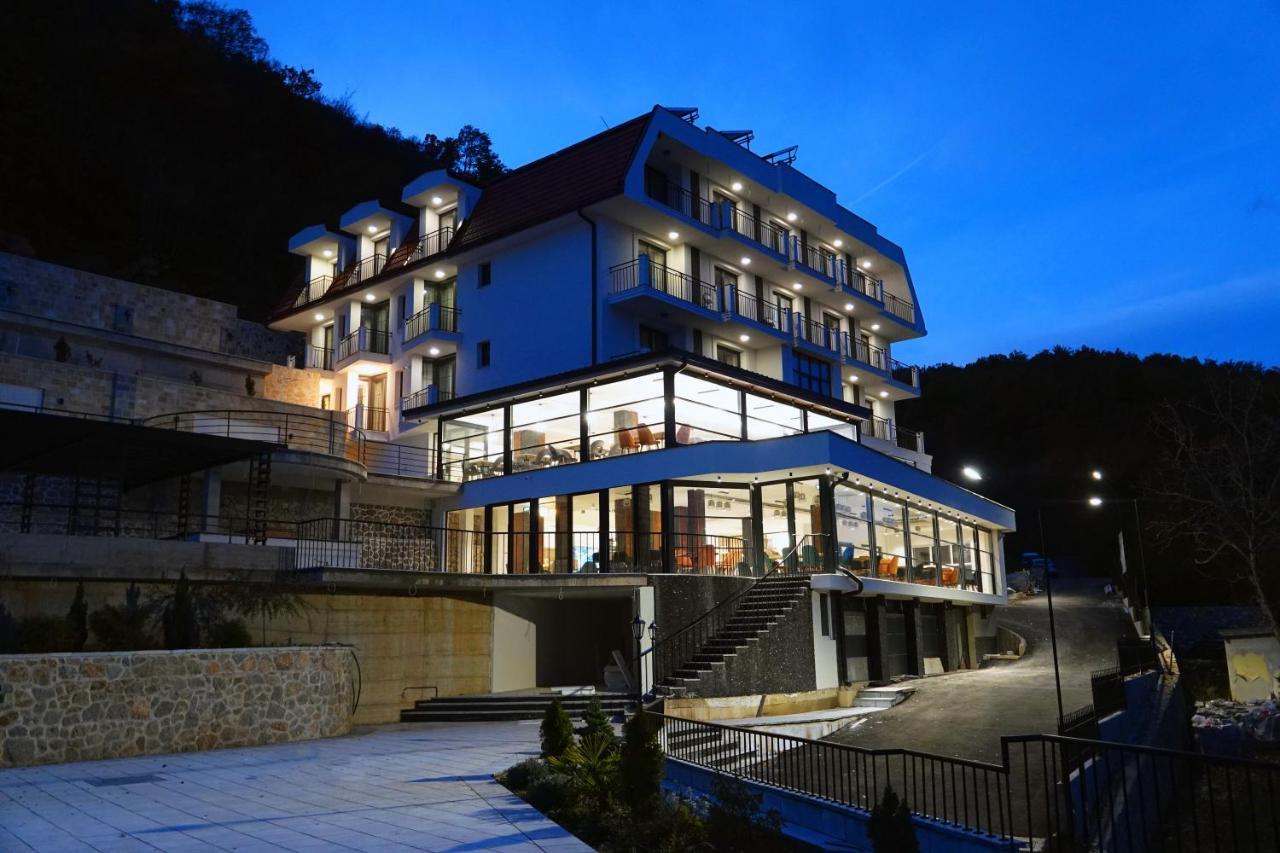 Dishli Hotel & Spa image 1